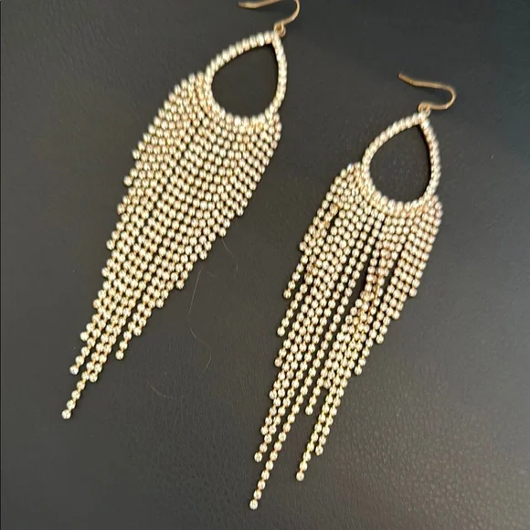 Elegant Gold Beaded Dangle Earrings - Picture 4 of 10